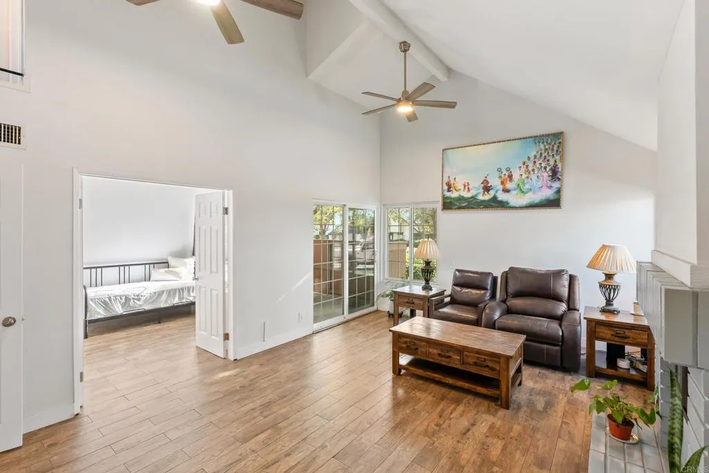 10665 Escobar Drive, San Diego, CA 92124 10665 Escobar Drive, San Diego, CA 92124