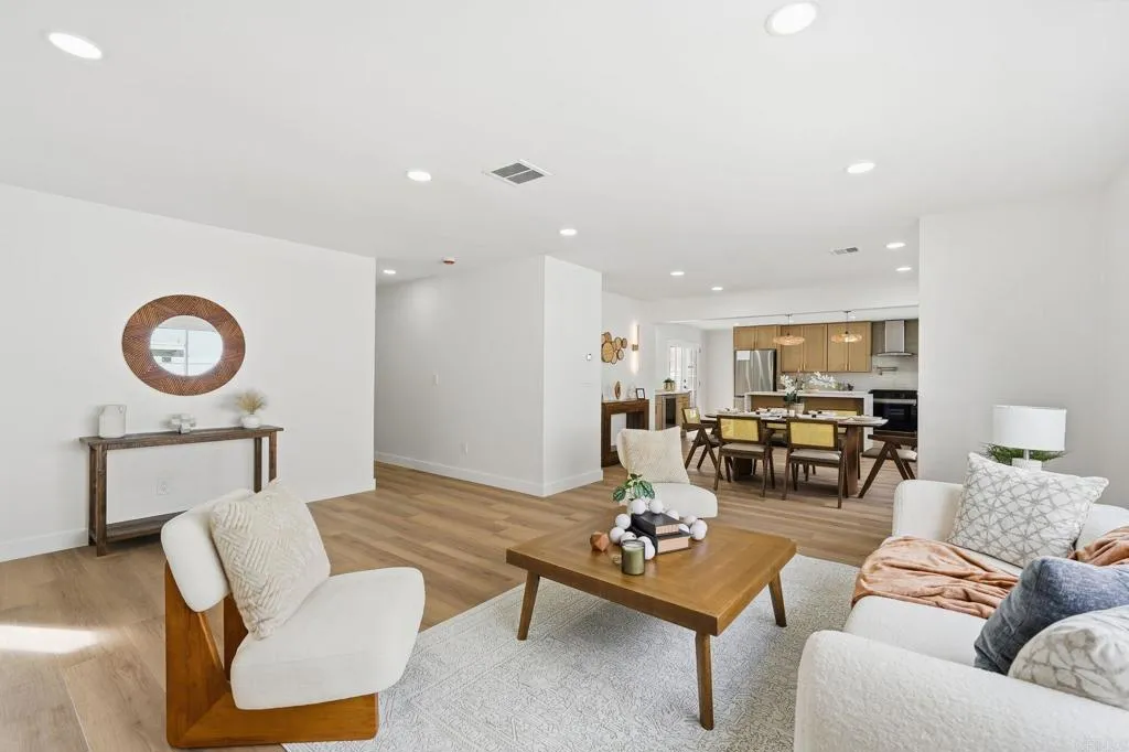 https://cdn.realtyfeed.com/cdn/127/307104316/a71b0a0696cf23e37eae977a7a6e9b42.webp