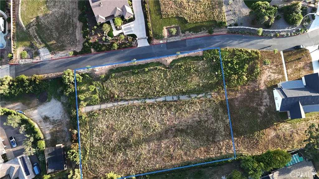 1940 Grey Rabbit Hollow, Fallbrook, CA 92028