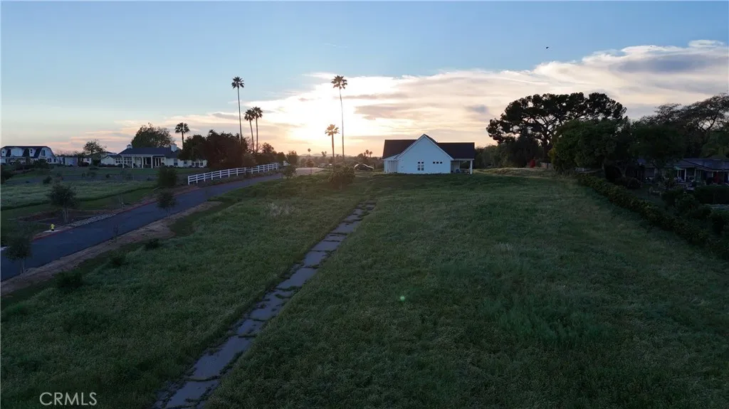 1940 Grey Rabbit Hollow, Fallbrook, CA 92028