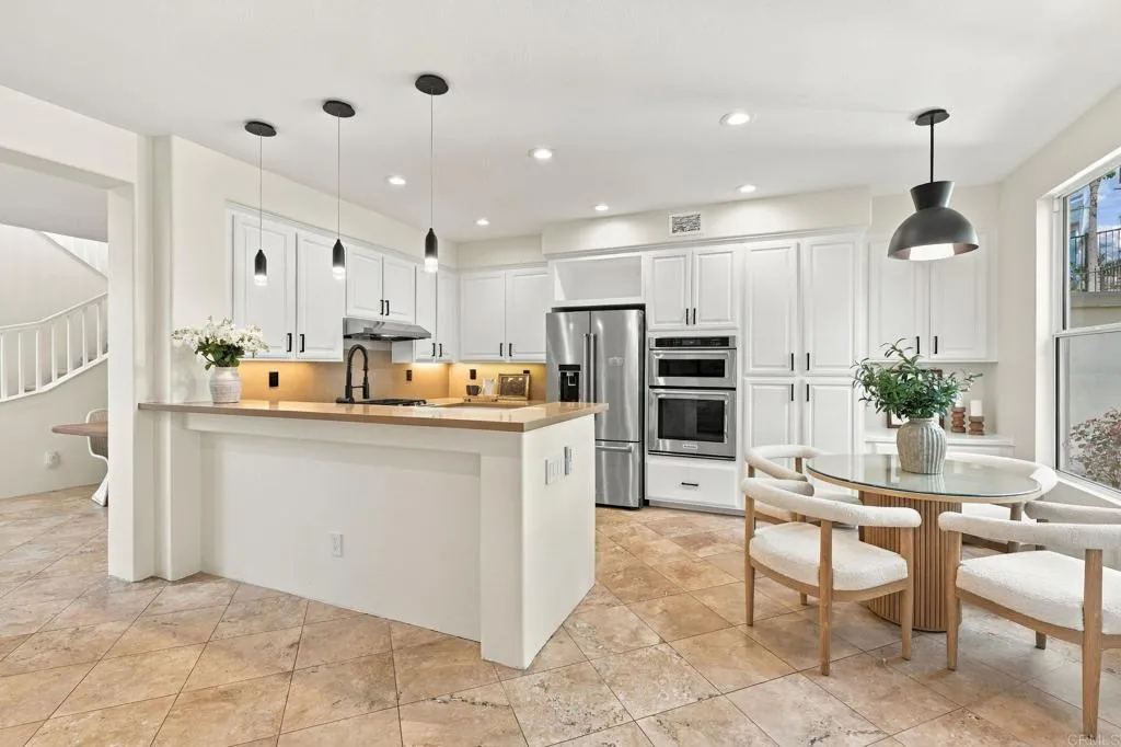 https://cdn.realtyfeed.com/cdn/127/307104377/099aa76af6ff192a012f2a55f8fe853f.webp