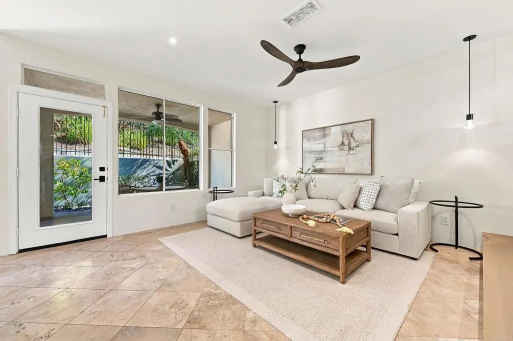 https://cdn.realtyfeed.com/cdn/127/307104377/a14131b4bd23d9b343a2aa04b8a4f540.webp