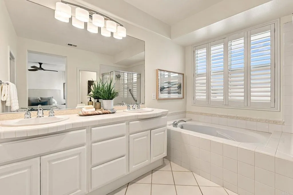 https://cdn.realtyfeed.com/cdn/127/307104377/cf49b3a08140b327789da65bddac1b04.webp
