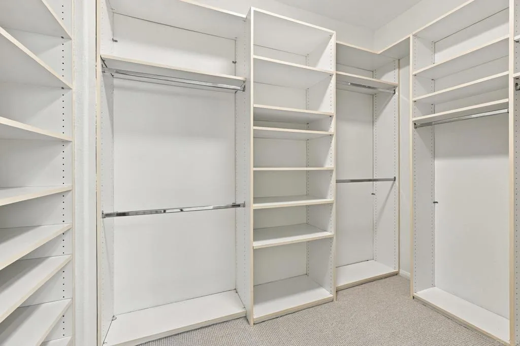 https://cdn.realtyfeed.com/cdn/127/307104377/f48b31a65bc2ac2b775682e2a0ce4448.webp