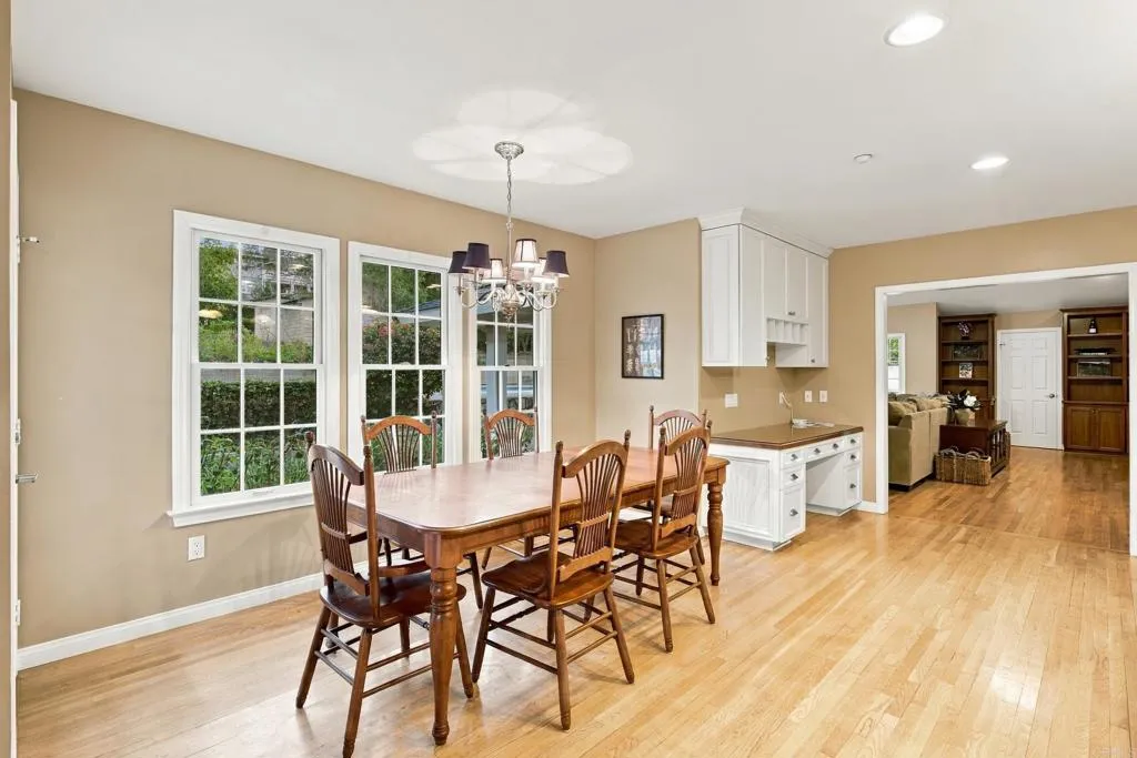 1521 Donita Drive, El Cajon, CA 92020 1521 Donita Drive, El Cajon, CA 92020