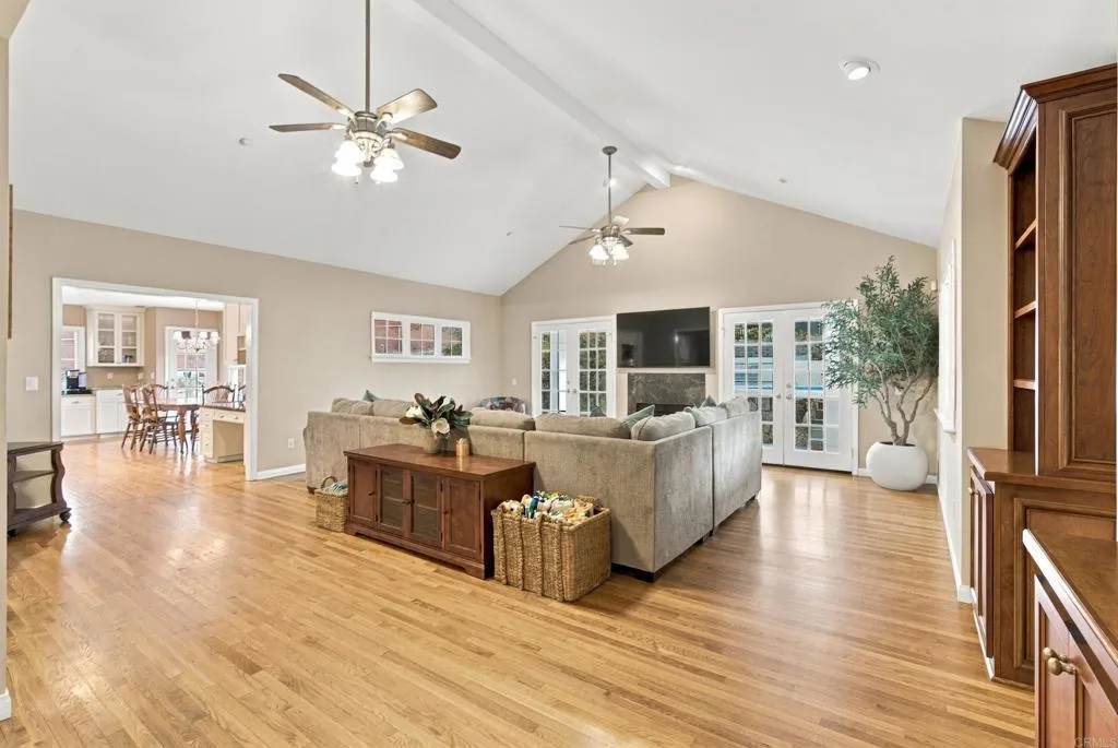 1521 Donita Drive, El Cajon, CA 92020 1521 Donita Drive, El Cajon, CA 92020