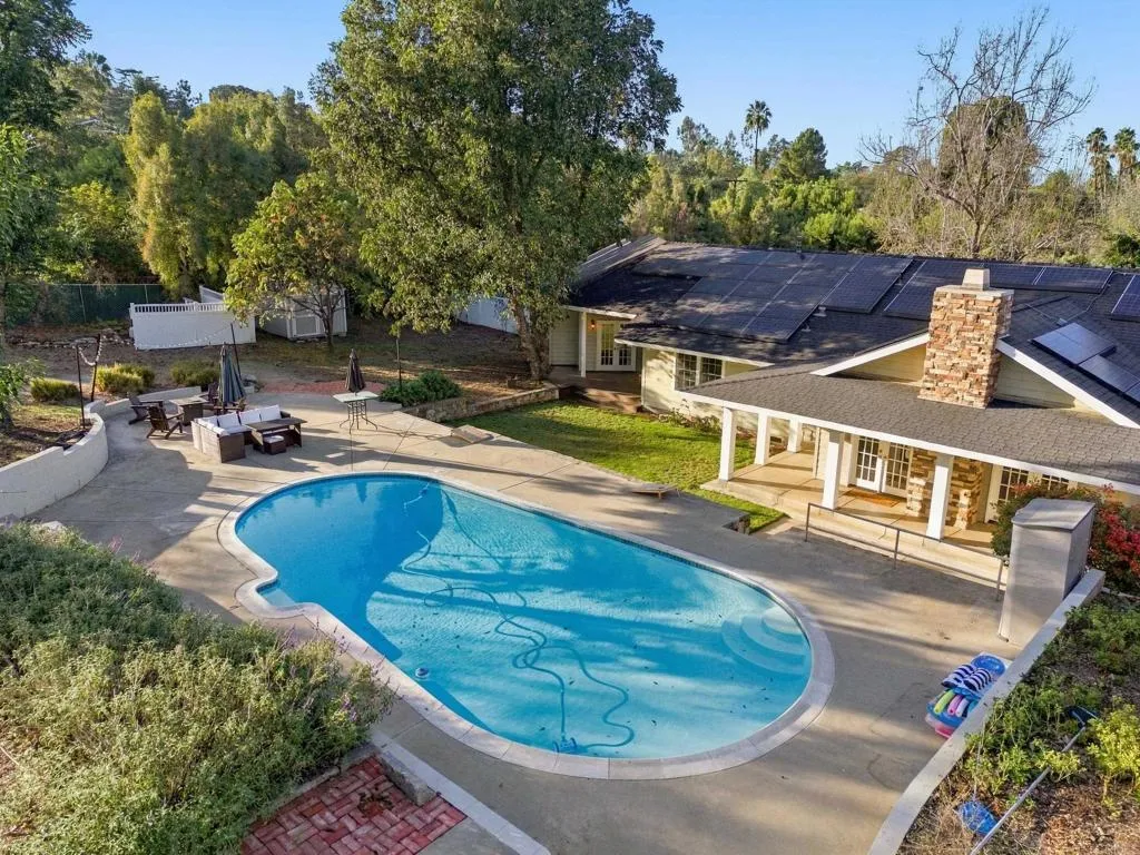 1521 Donita Drive, El Cajon, CA 92020 1521 Donita Drive, El Cajon, CA 92020