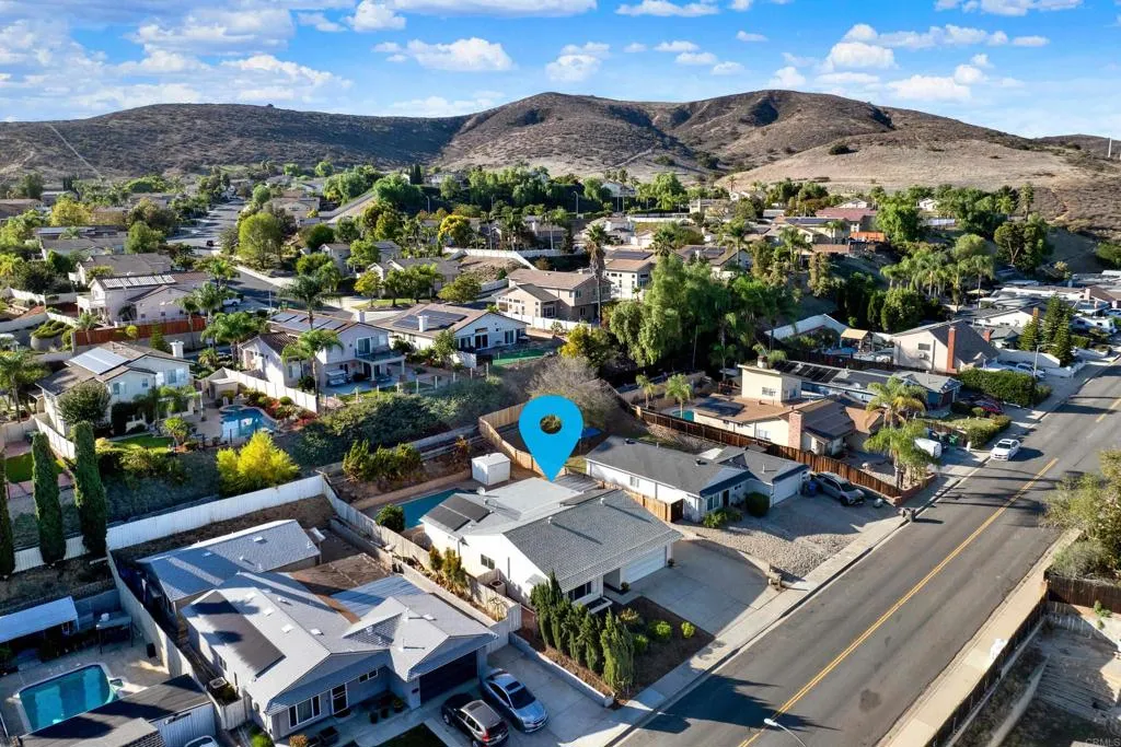 10432 Timberlane Way, Santee, CA 92071