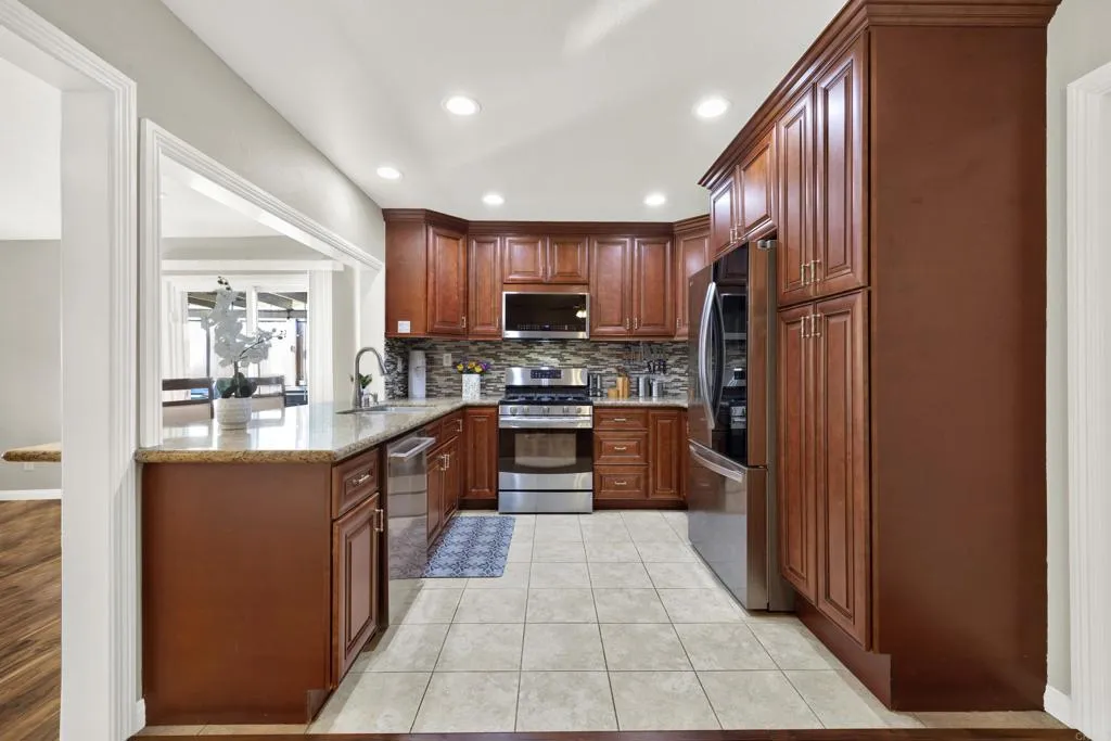 10432 Timberlane Way, Santee, CA 92071