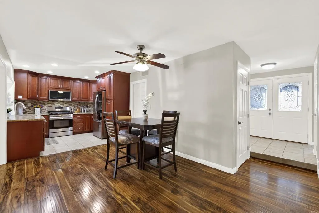 10432 Timberlane Way, Santee, CA 92071