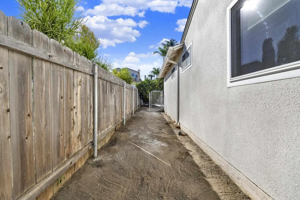 10432 Timberlane Way, Santee, CA 92071