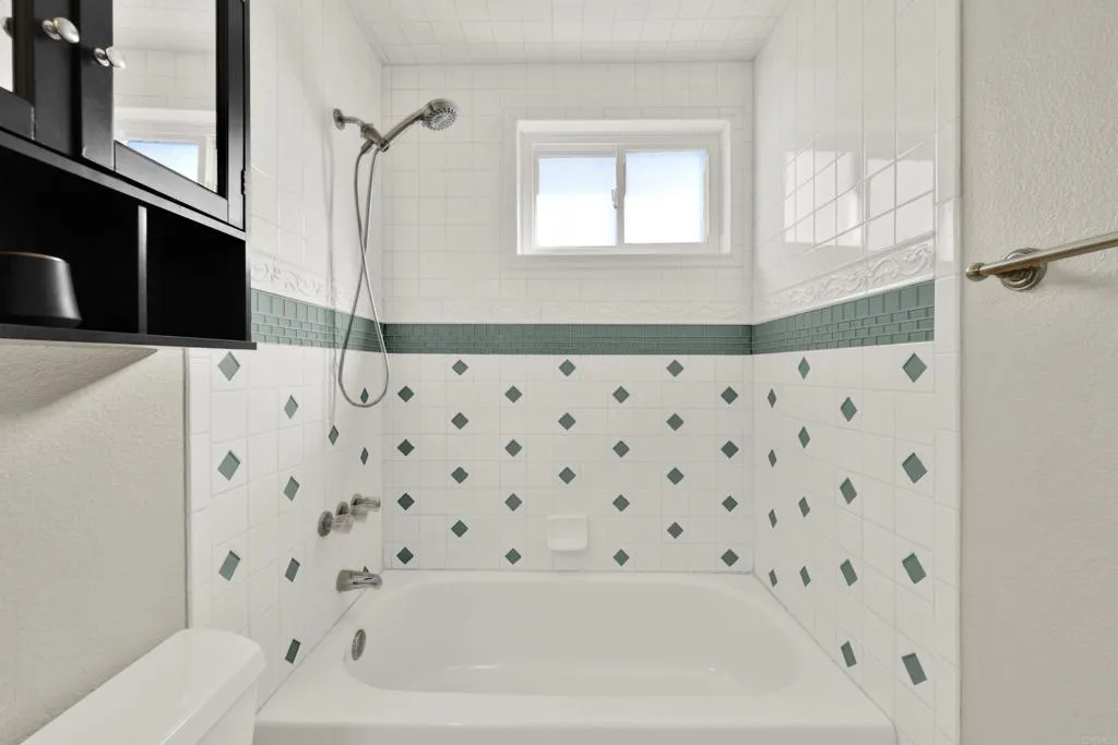 10432 Timberlane Way, Santee, CA 92071