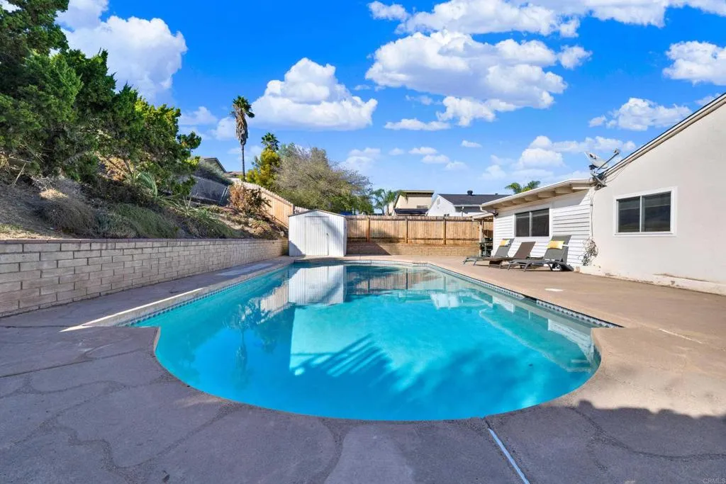 10432 Timberlane Way, Santee, CA 92071
