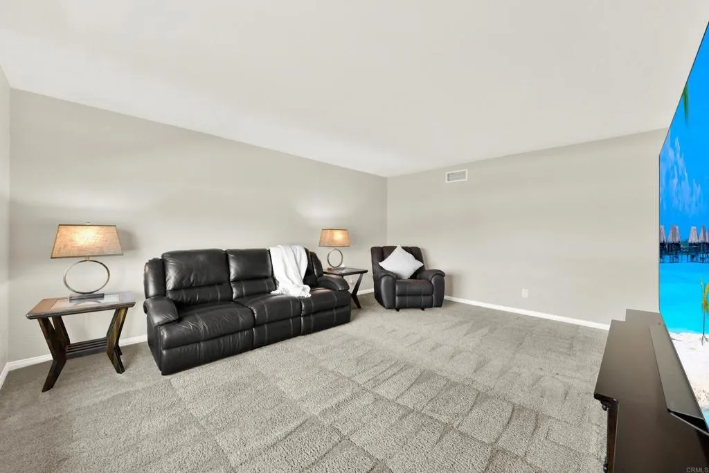 10432 Timberlane Way, Santee, CA 92071