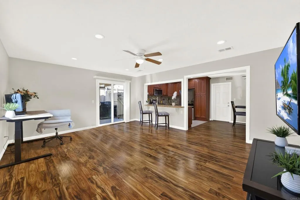 10432 Timberlane Way, Santee, CA 92071