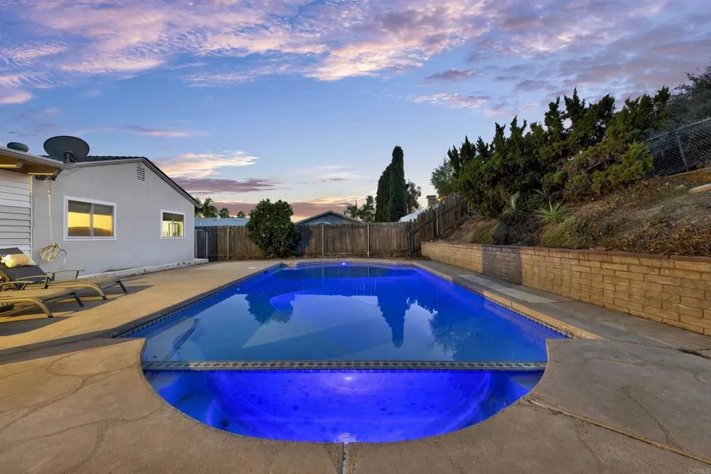 10432 Timberlane Way, Santee, CA 92071