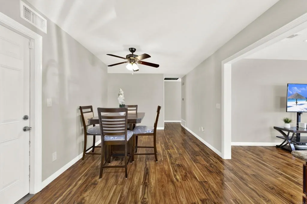 10432 Timberlane Way, Santee, CA 92071