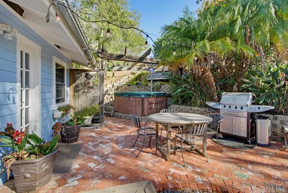 472 E Kalmia Street, Fallbrook, CA 92028 472 E Kalmia Street, Fallbrook, CA 92028