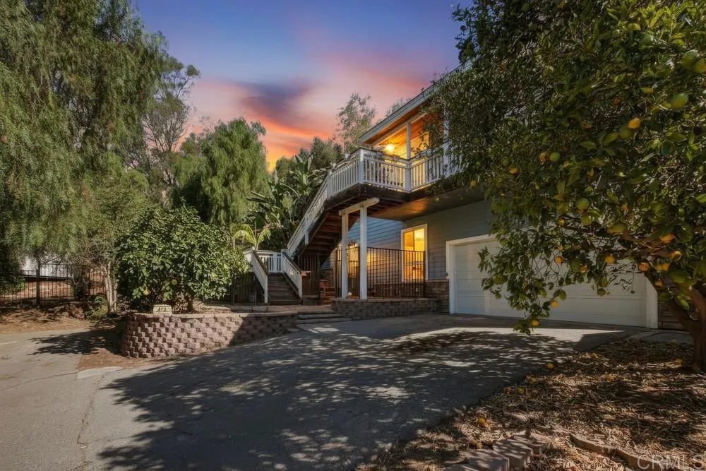 472 E Kalmia Street, Fallbrook, CA 92028 472 E Kalmia Street, Fallbrook, CA 92028