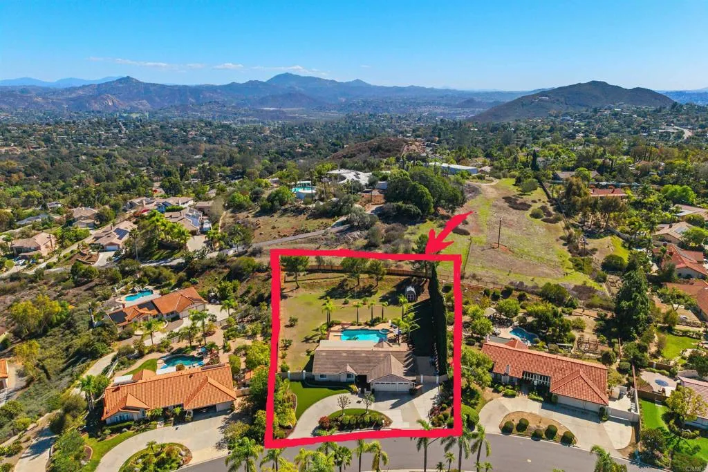 2321 Cortina Circle, Escondido, CA 92029 2321 Cortina Circle, Escondido, CA 92029