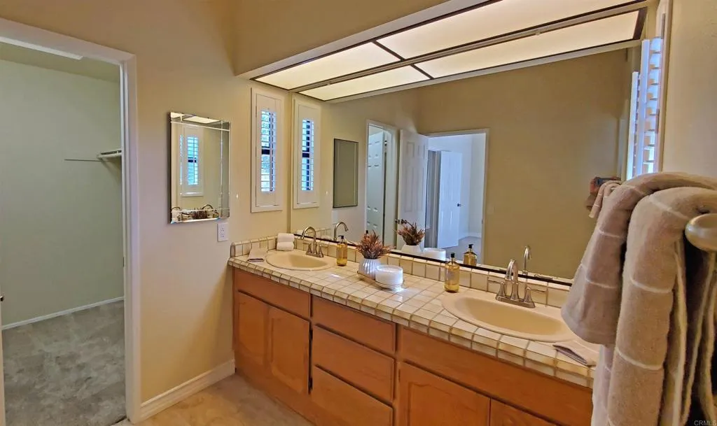 2321 Cortina Circle, Escondido, CA 92029 2321 Cortina Circle, Escondido, CA 92029