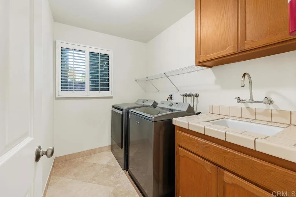 2321 Cortina Circle, Escondido, CA 92029 2321 Cortina Circle, Escondido, CA 92029
