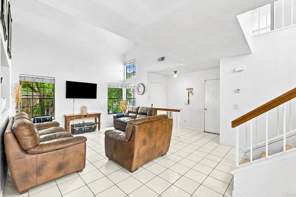 https://cdn.realtyfeed.com/cdn/127/307104739/4500c954f7b3dbf22cf40dc85c39beeb.webp