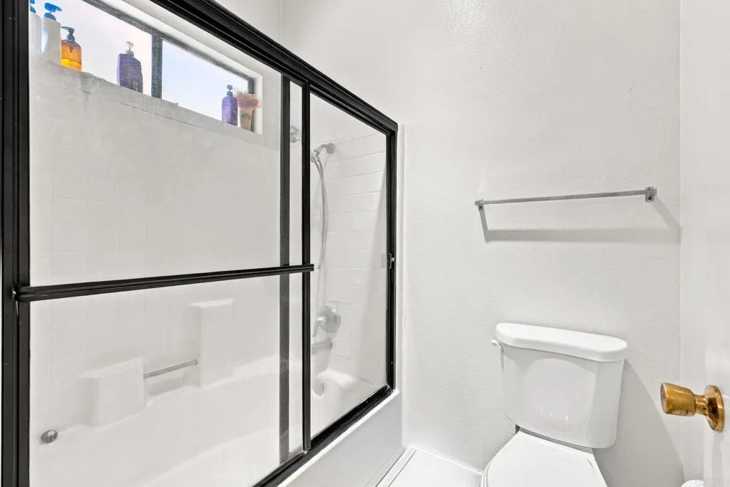 https://cdn.realtyfeed.com/cdn/127/307104739/c7b3fb8616690c467f1758e2d0e41e38.webp