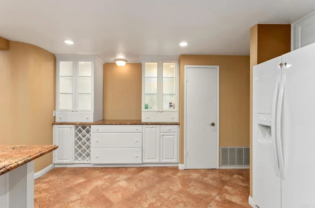 https://cdn.realtyfeed.com/cdn/127/307104779/879614a5c6ccb609735537401234f27a.webp