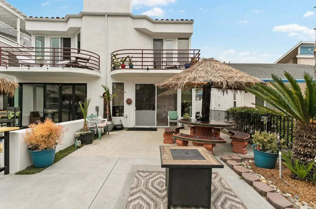 https://cdn.realtyfeed.com/cdn/127/307104779/a79f61c16a87b6b2f65e6e121eef2afe.webp