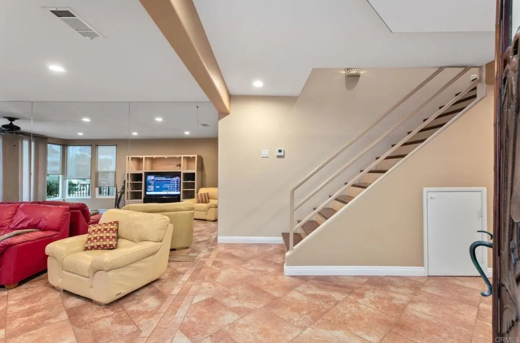 https://cdn.realtyfeed.com/cdn/127/307104779/fbcfe6a38cd380fa3fe4d27028620f62.webp