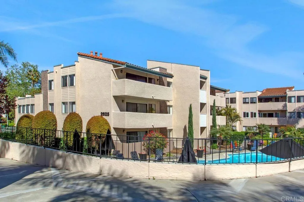 2607 Pirineos Way, #114, Carlsbad, CA 92009