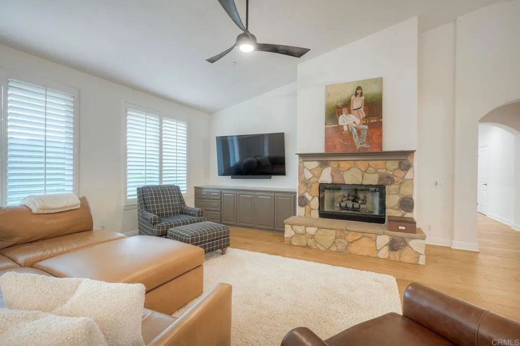 2710 Gird Road, Fallbrook, CA 92028