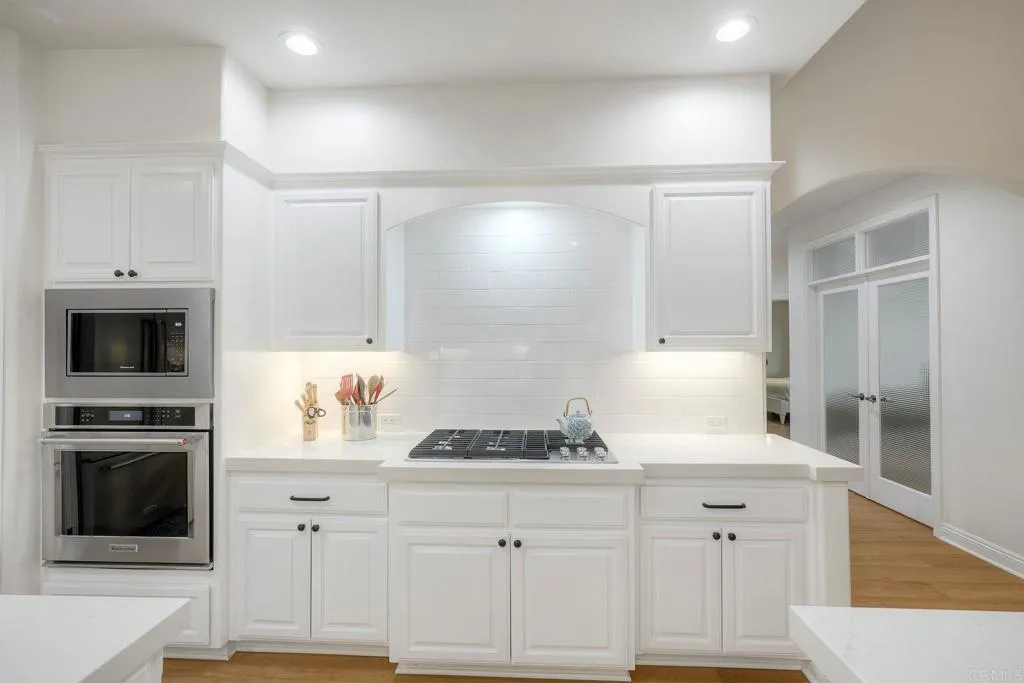 2710 Gird Road, Fallbrook, CA 92028