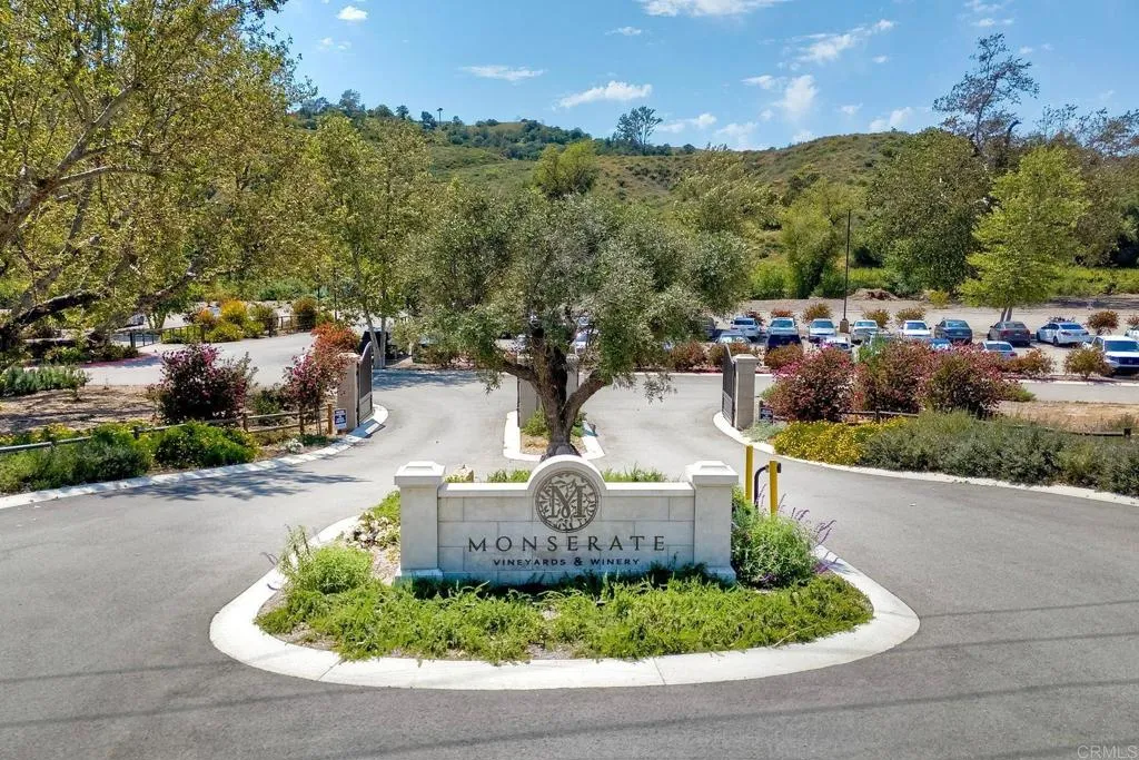 2710 Gird Road, Fallbrook, CA 92028