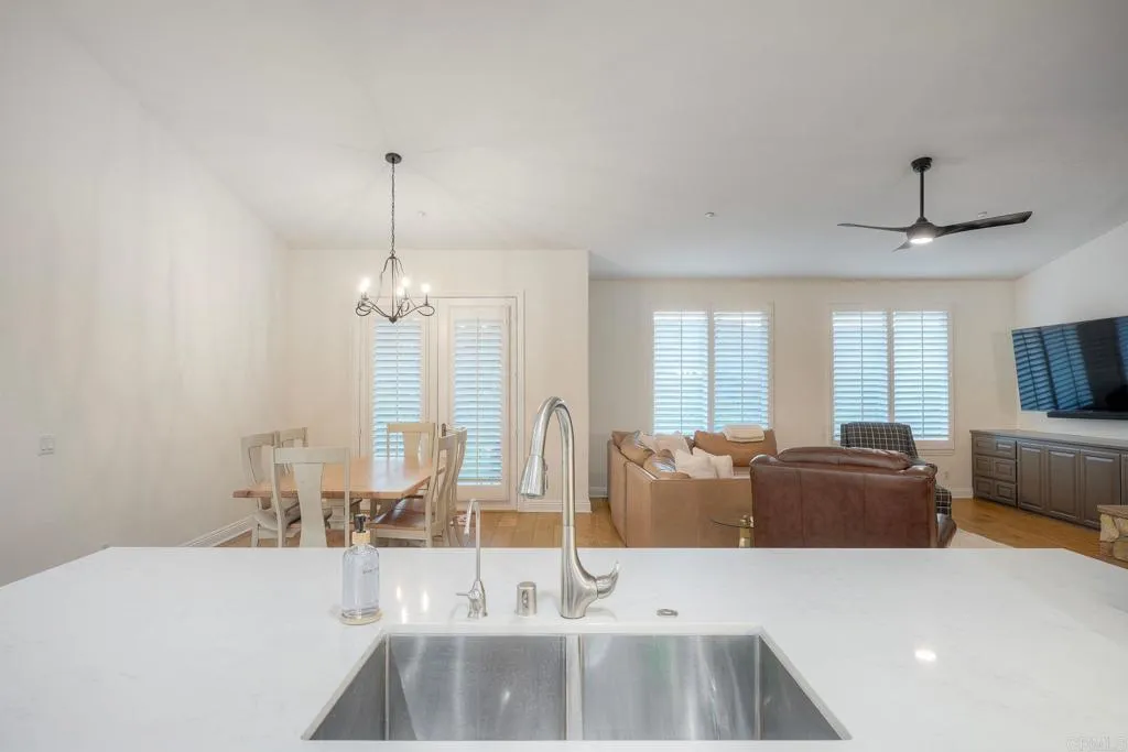 2710 Gird Road, Fallbrook, CA 92028