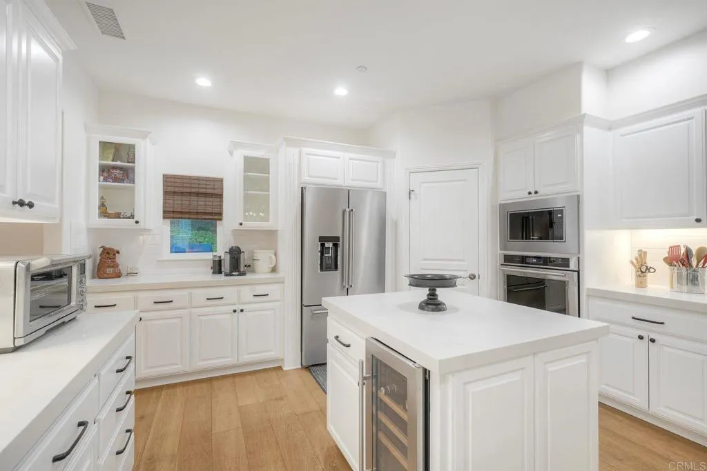 2710 Gird Road, Fallbrook, CA 92028