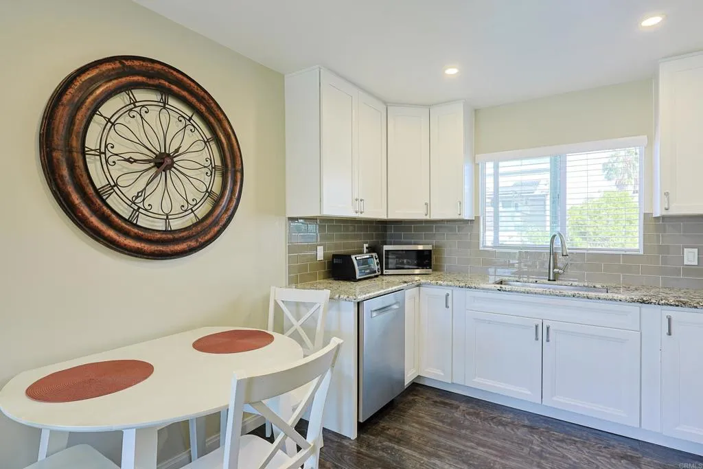 2274 Ediinburg, Cardiff By The Sea, CA 92007 2274 Ediinburg, Cardiff By The Sea, CA 92007