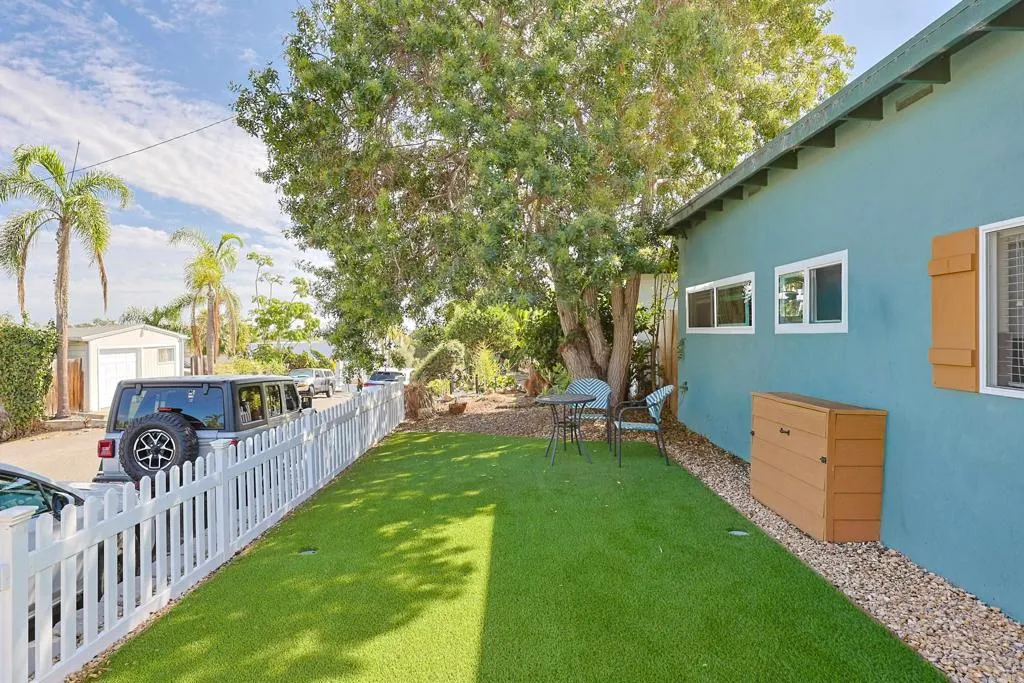 2274 Ediinburg, Cardiff By The Sea, CA 92007 2274 Ediinburg, Cardiff By The Sea, CA 92007