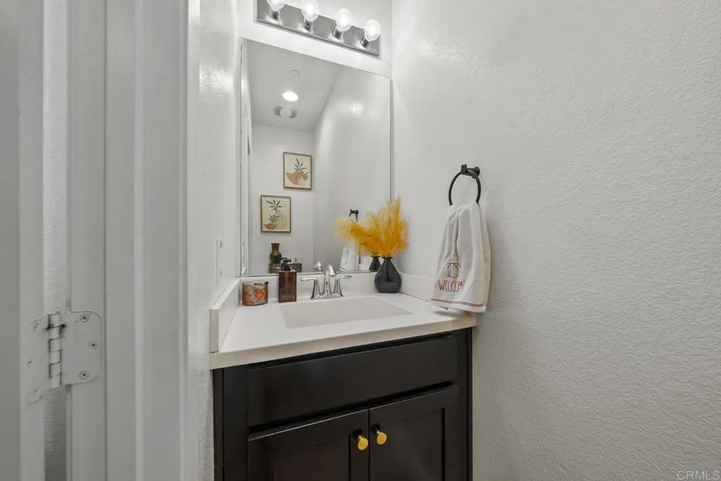 5429 Santa Regina, San Diego, CA 92154 5429 Santa Regina, San Diego, CA 92154