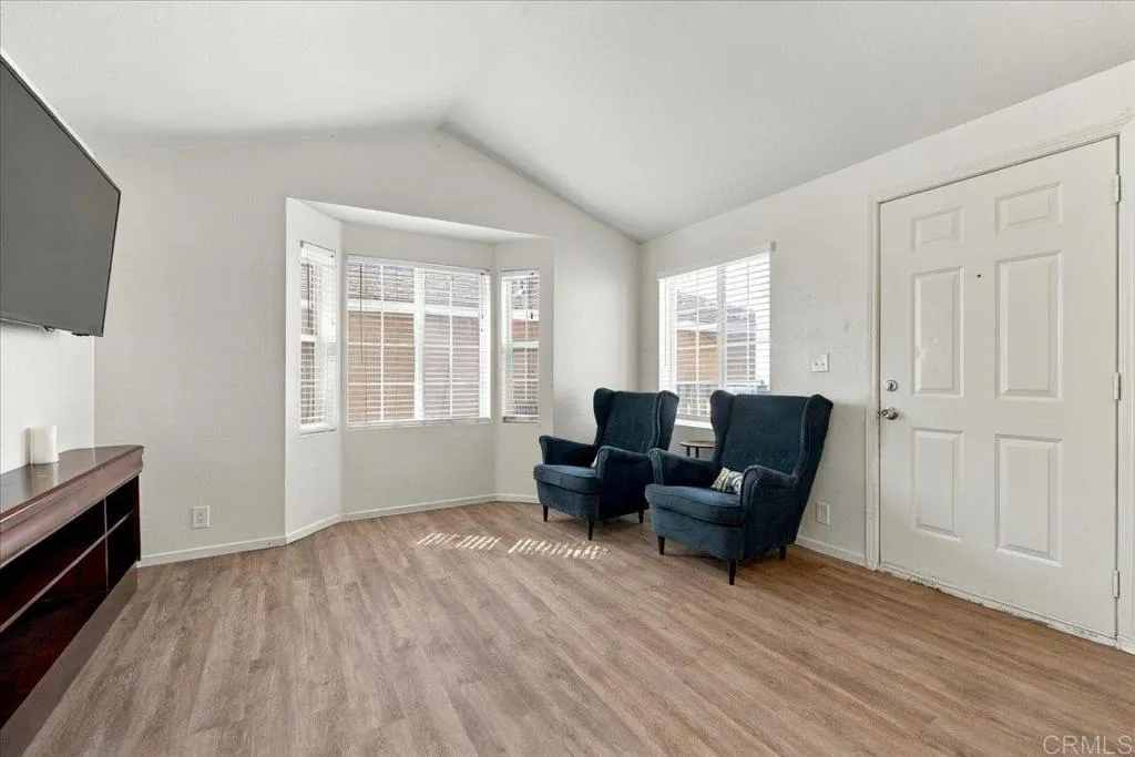 1017-19 33rd Street, San Diego, CA 92102 1017-19 33rd Street, San Diego, CA 92102