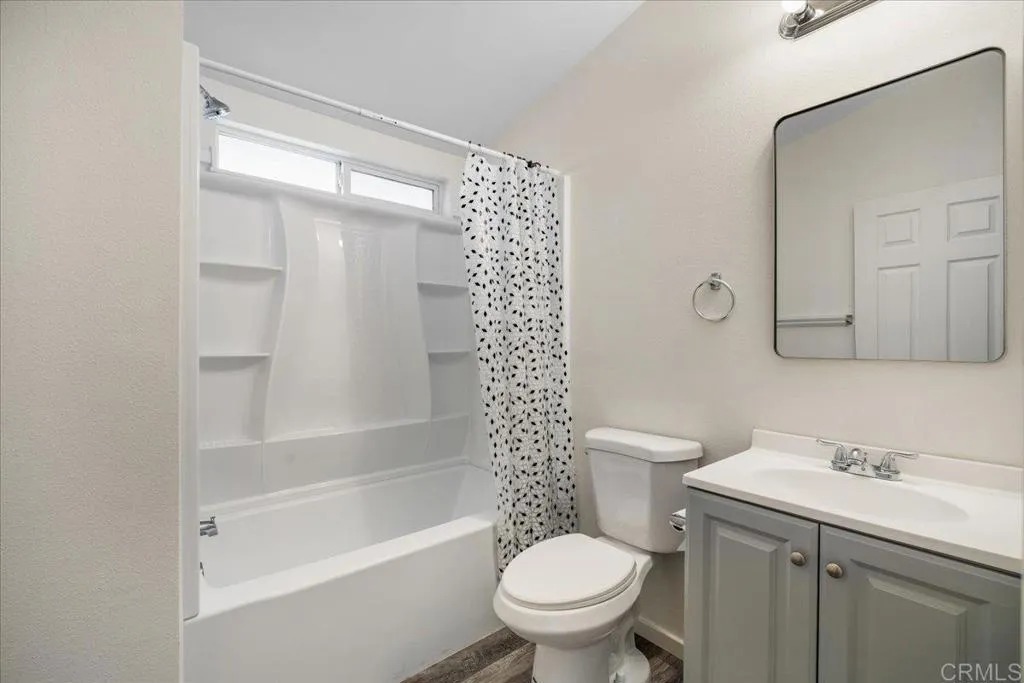 1017-19 33rd Street, San Diego, CA 92102 1017-19 33rd Street, San Diego, CA 92102
