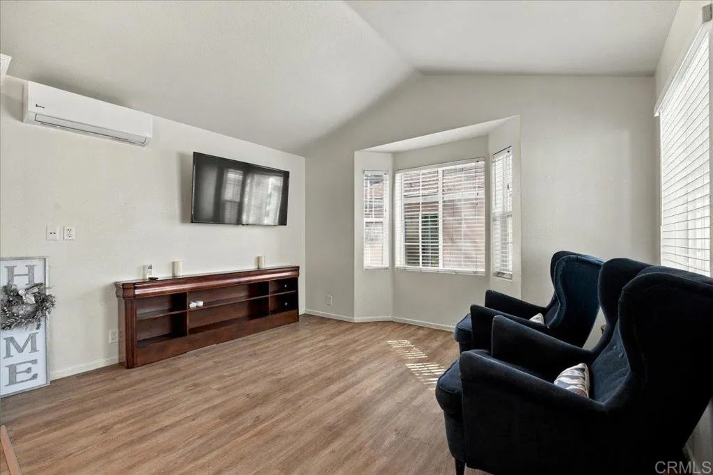1017-19 33rd Street, San Diego, CA 92102 1017-19 33rd Street, San Diego, CA 92102
