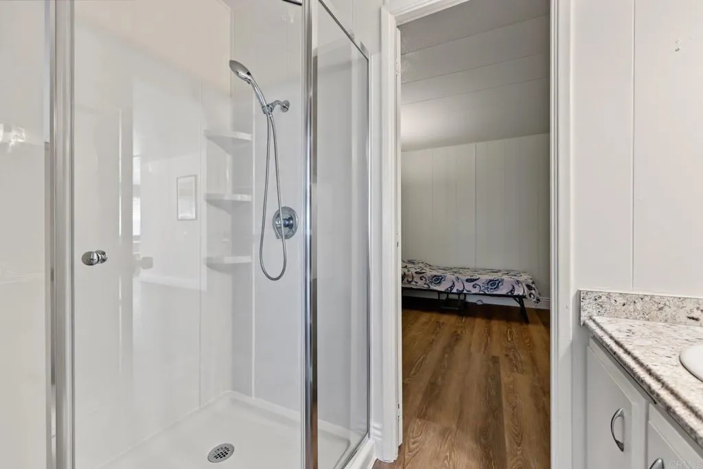 https://cdn.realtyfeed.com/cdn/127/307105083/38efcbb5856c99f683145dace63245b3.webp