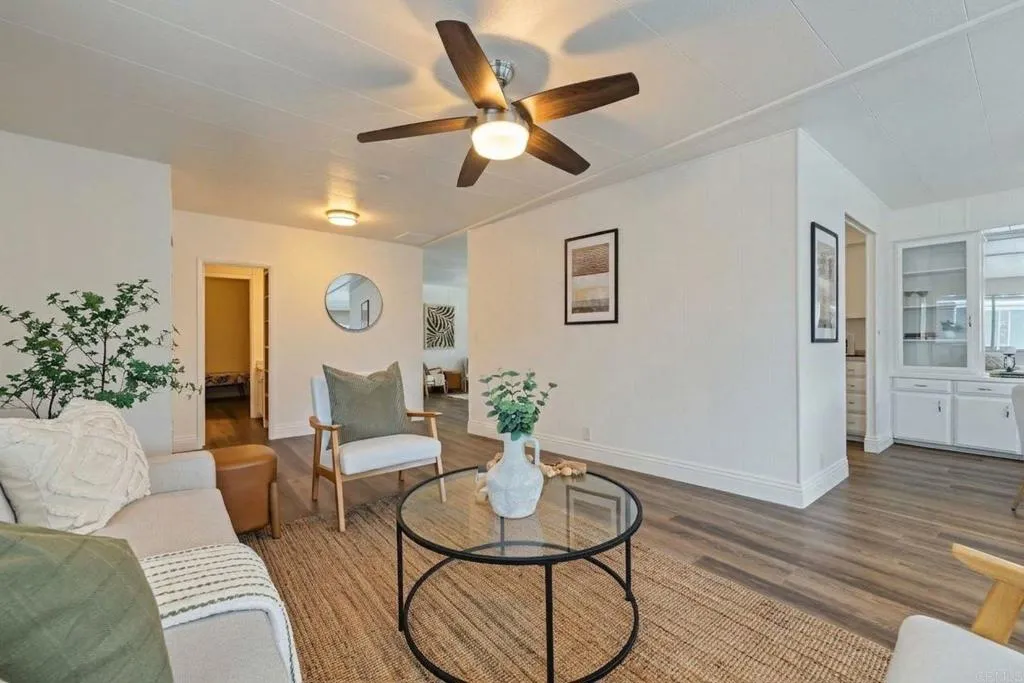 https://cdn.realtyfeed.com/cdn/127/307105083/7e61e999f1dae328bf465925a95bdf1f.webp