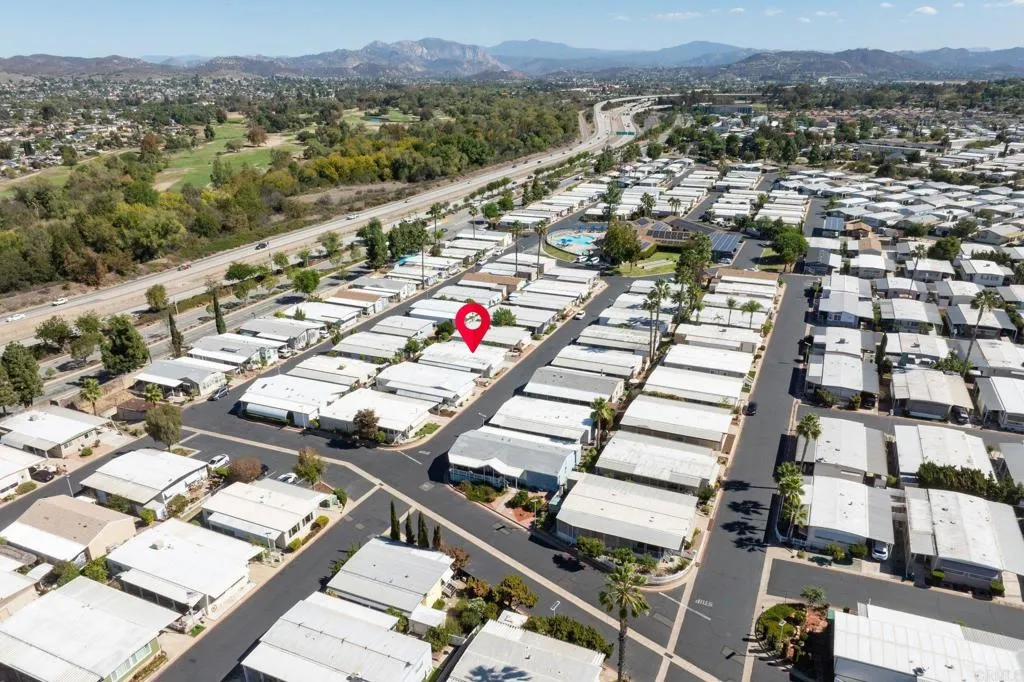 https://cdn.realtyfeed.com/cdn/127/307105083/9ef267a0a48da83727d375c5209d607c.webp