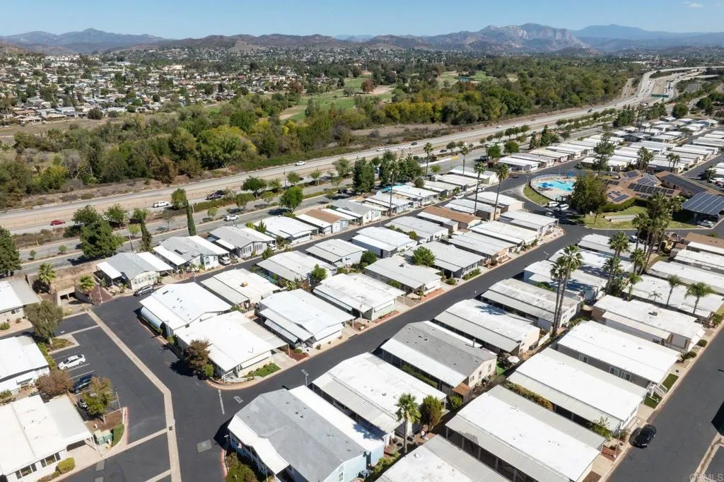 https://cdn.realtyfeed.com/cdn/127/307105083/e07774015a324ac1464e7007f751c506.webp