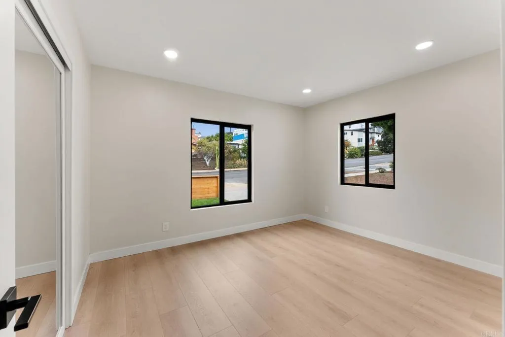 Front Home 4771 Del Mar