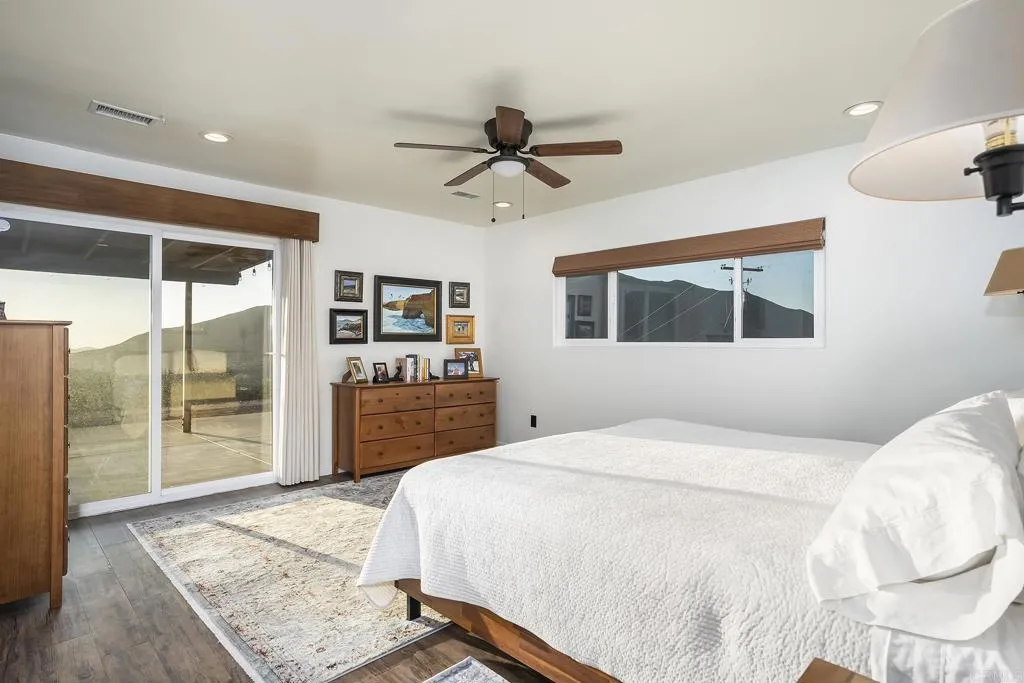 1512 CASA DE ROCA WAY, Alpine, CA 91901 1512 CASA DE ROCA WAY, Alpine, CA 91901