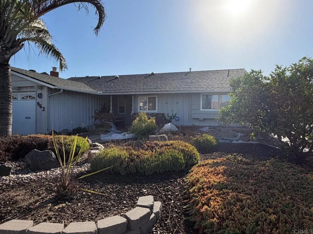 962 Nacion Ave
